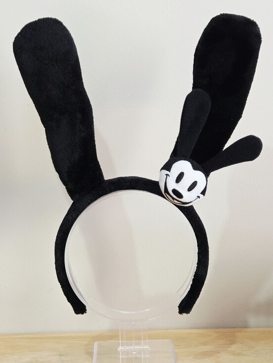 Disney | Accessories | Tokyo Disneyland Resort Oswald The Lucky Rabbit ...